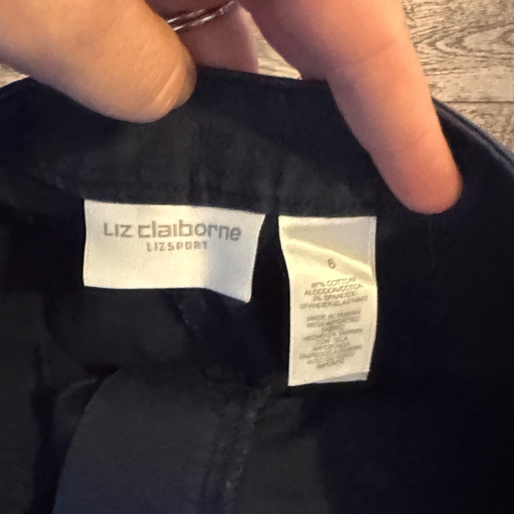 Liz Claiborne Women's Navy Cropped Pants / DG115 - Picture 4 of 4